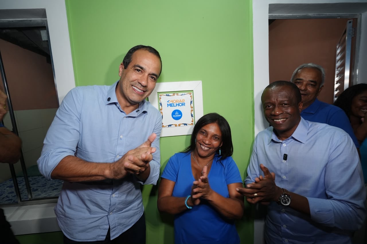 Prefeitura entrega 100 casas reformadas em Periperi e ultrapassa marca de 200 imóveis beneficiados pelo Morar Melhor